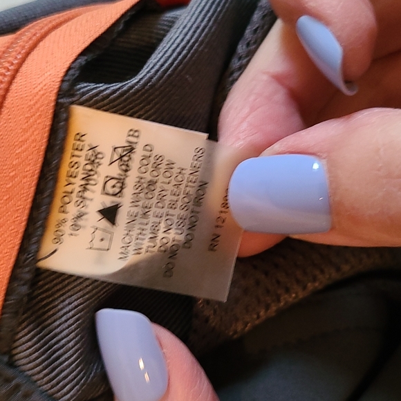 Title nine skirt size 4 gray - Picture 5 of 5